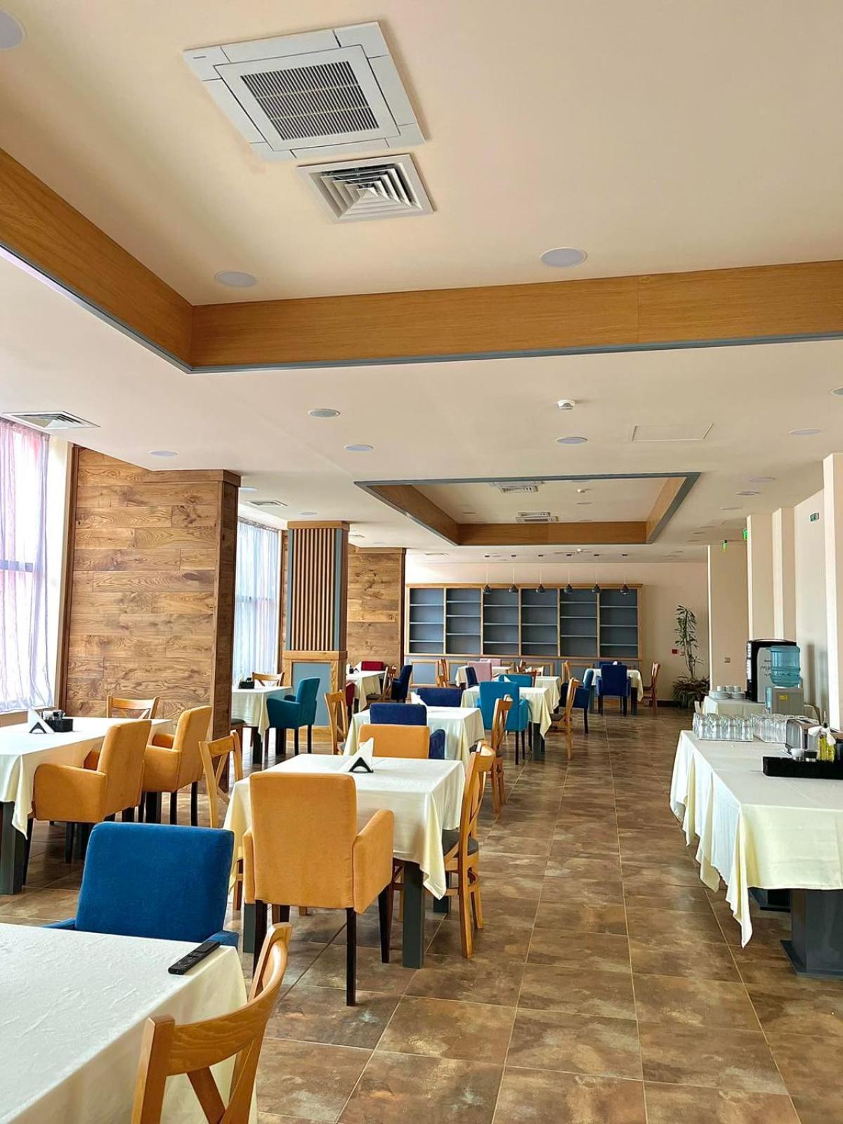 City Plaza Μπότεβγκραντ Εξωτερικό φωτογραφία