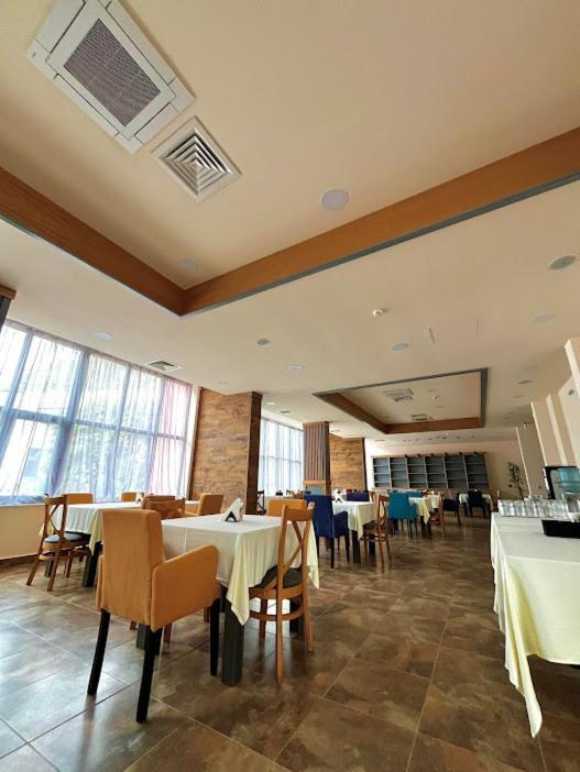 City Plaza Μπότεβγκραντ Εξωτερικό φωτογραφία